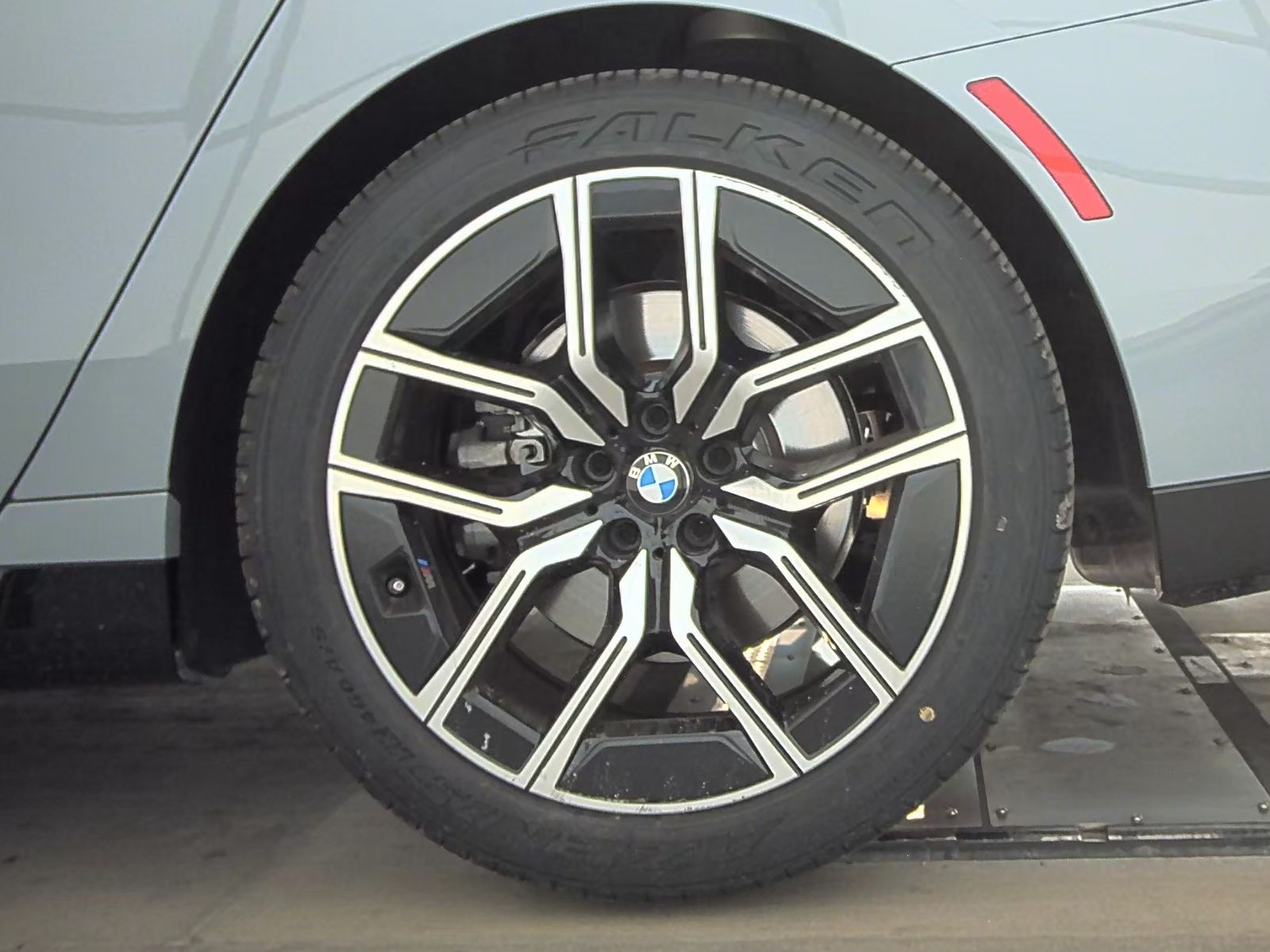 2024 BMW 7 Series 740i RWD