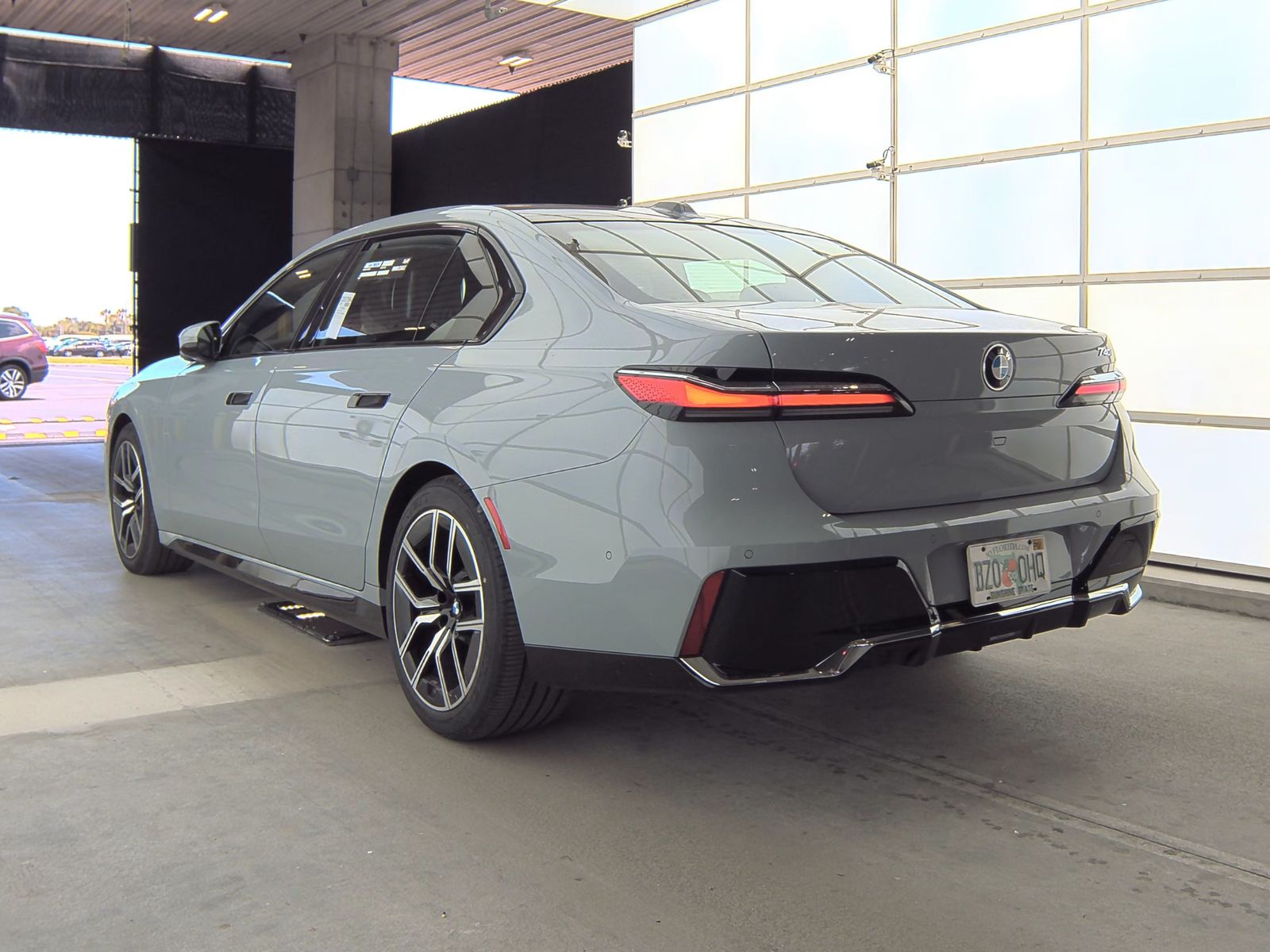 2024 BMW 7 Series 740i RWD