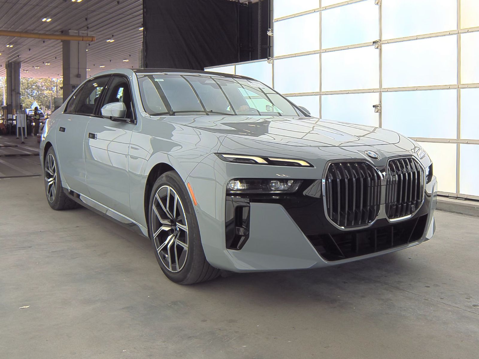 2024 BMW 7 Series 740i RWD
