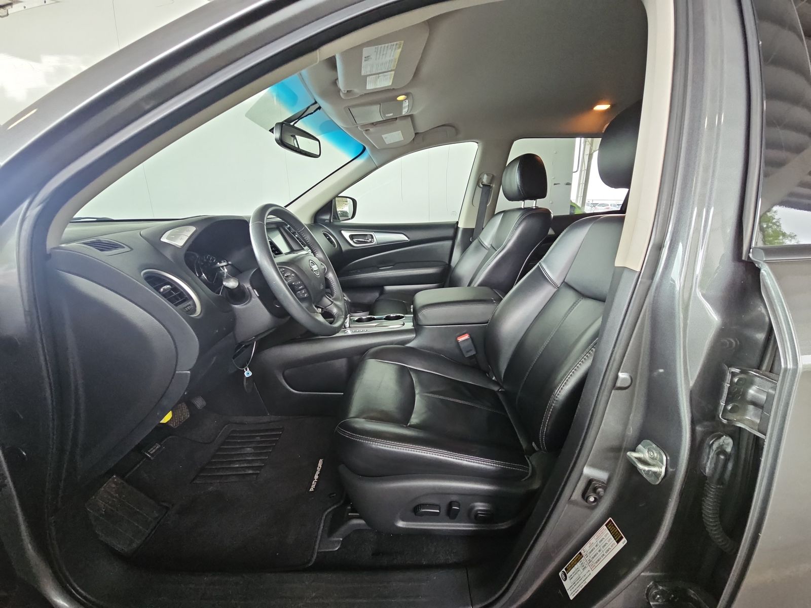 2018 Nissan Pathfinder SL FWD