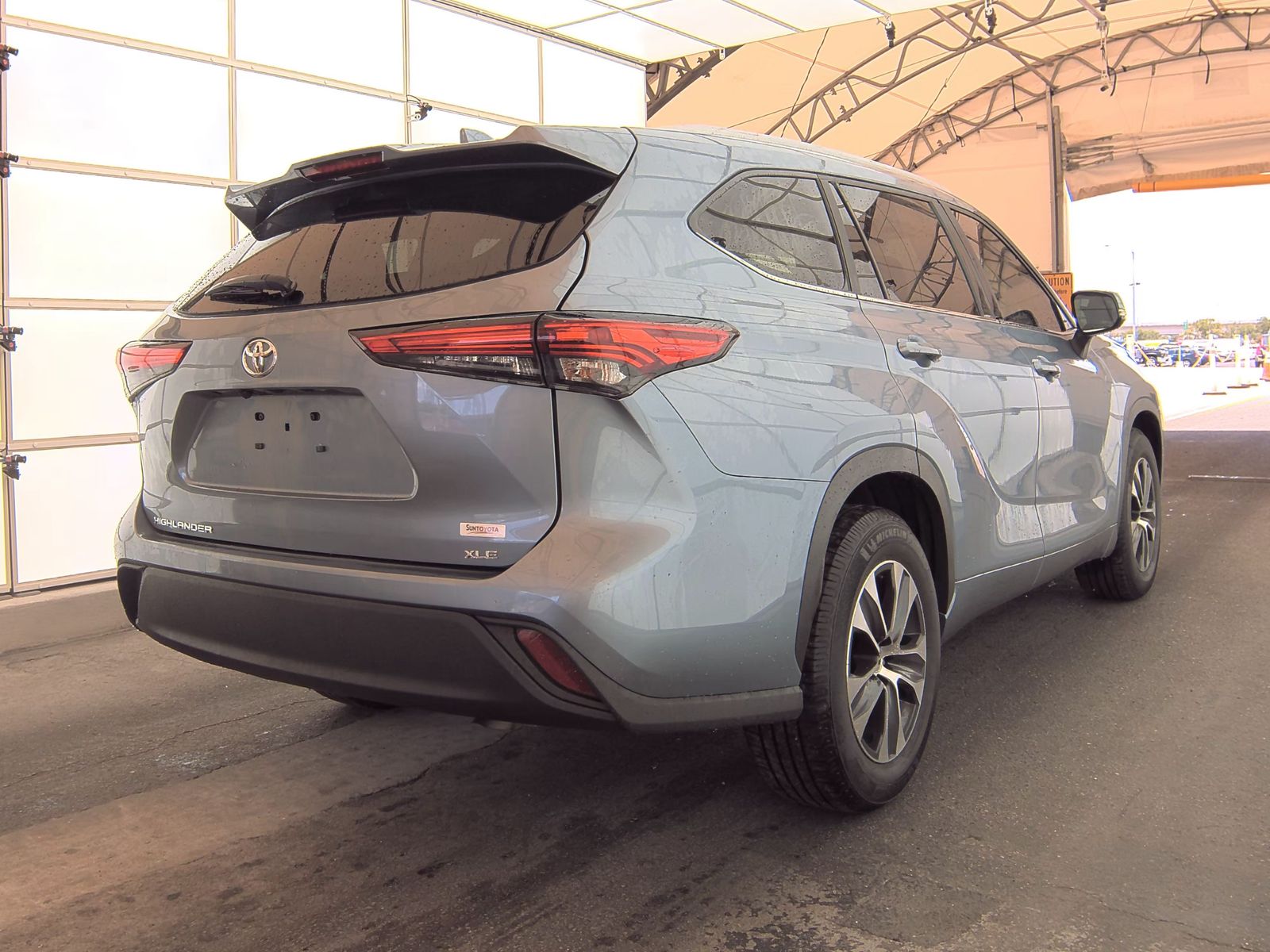 2023 Toyota Highlander XLE FWD
