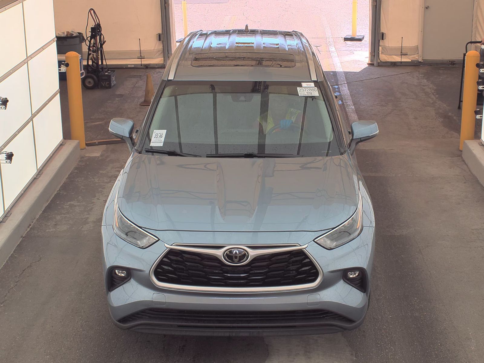 2023 Toyota Highlander XLE FWD