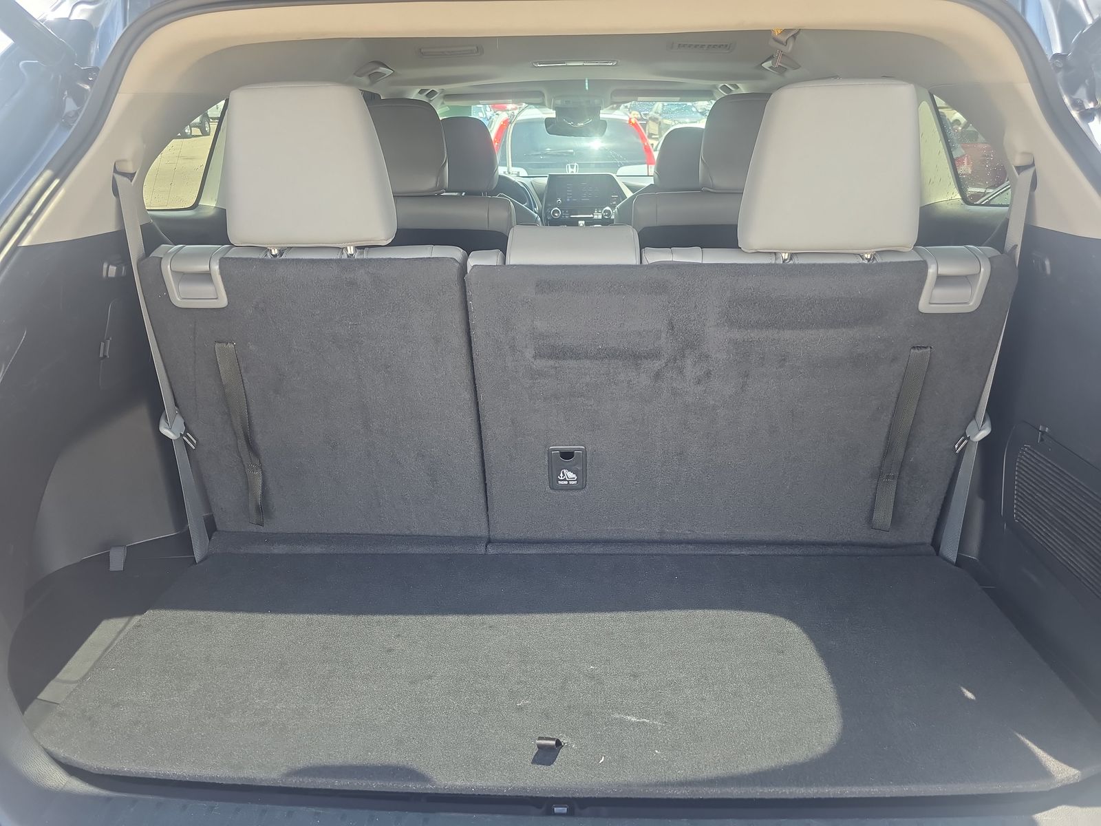 2023 Toyota Highlander XLE FWD