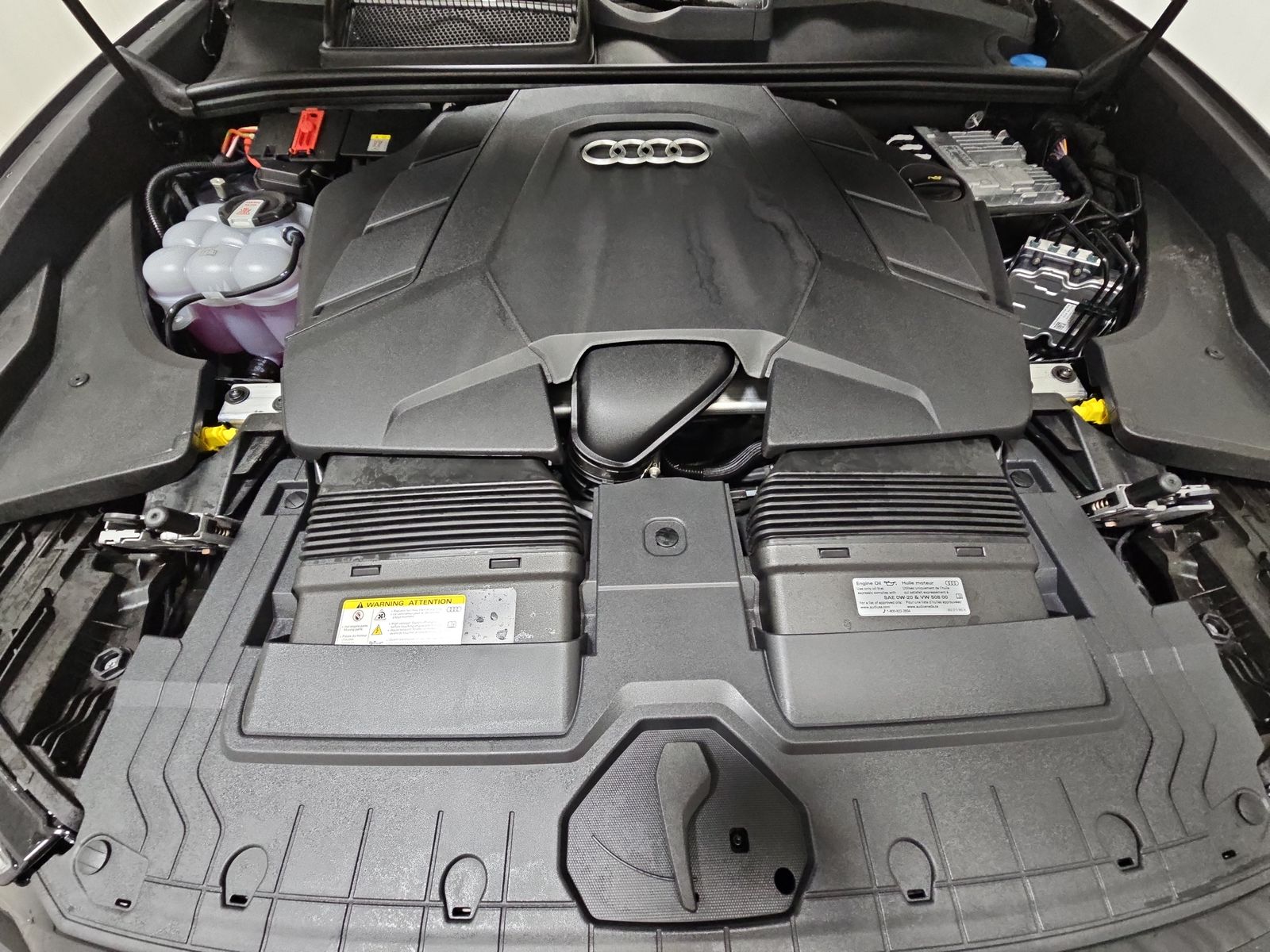 2025 Audi Q8 Prestige AWD