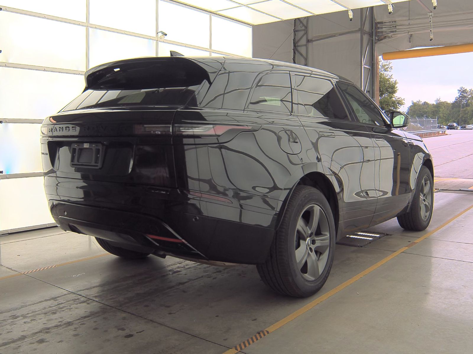 2025 Land Rover Range Rover Velar Dynamic SE AWD