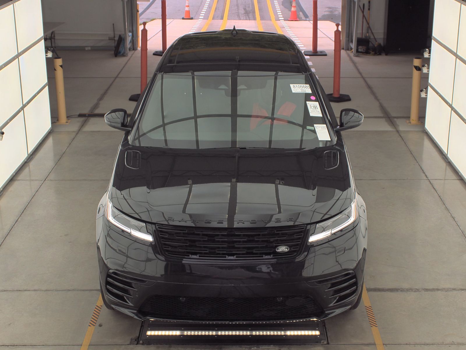 2025 Land Rover Range Rover Velar Dynamic SE AWD