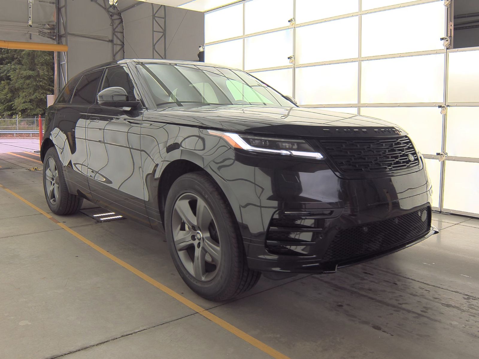 2025 Land Rover Range Rover Velar Dynamic SE AWD