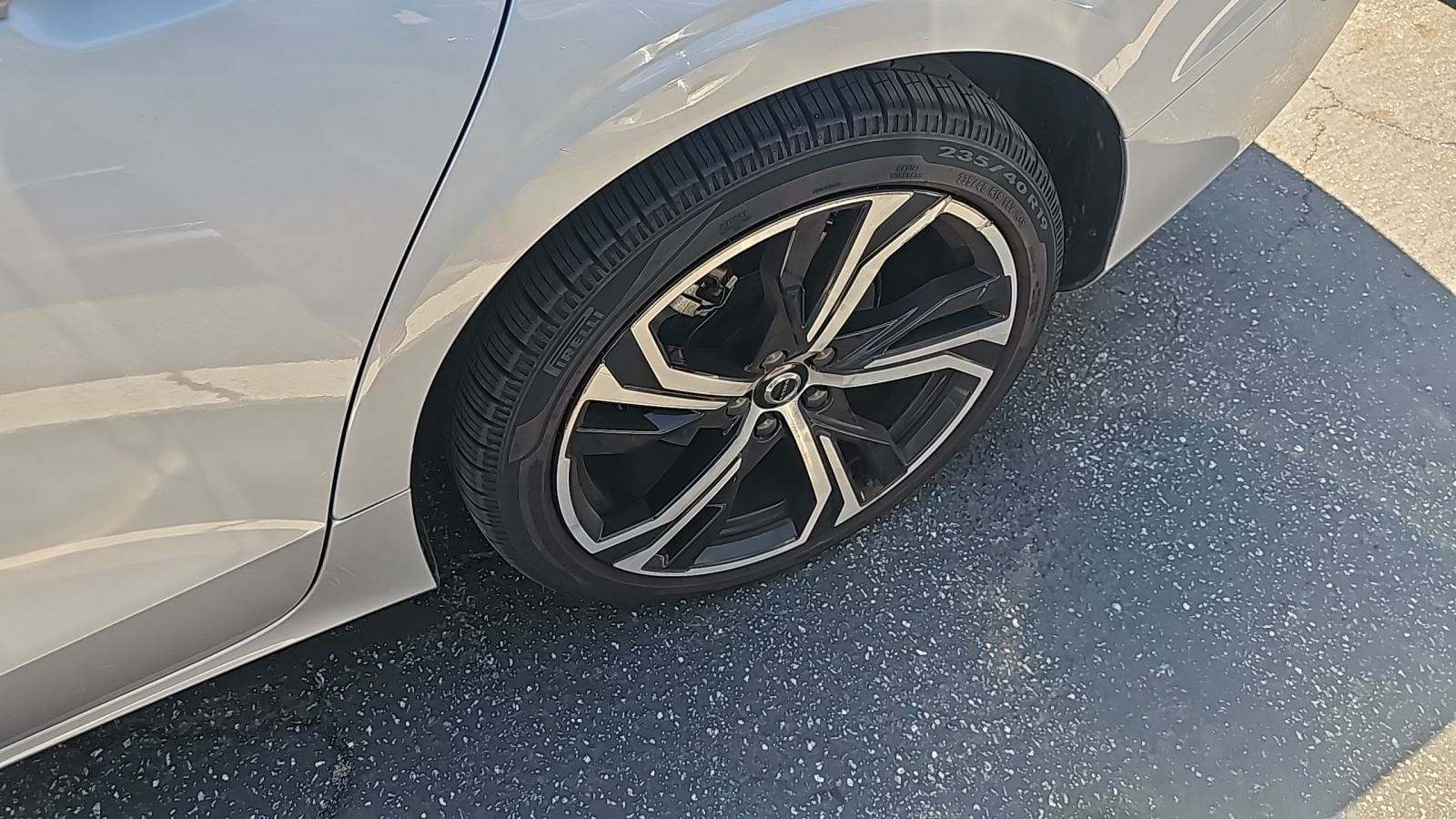 2024 Volvo S60 B5 Core AWD