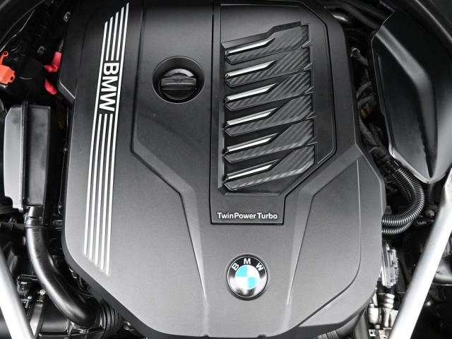 2022 BMW 8 Series 840i xDrive AWD