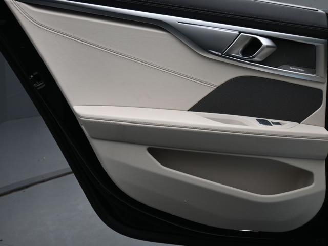 2022 BMW 8 Series 840i xDrive AWD