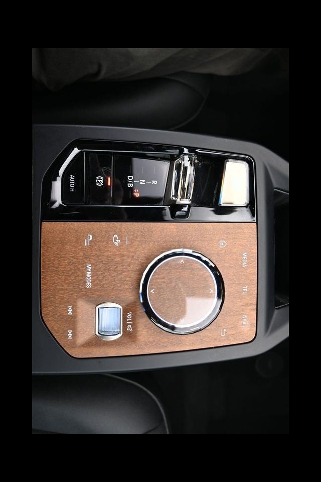 2022 BMW iX xDrive50 AWD