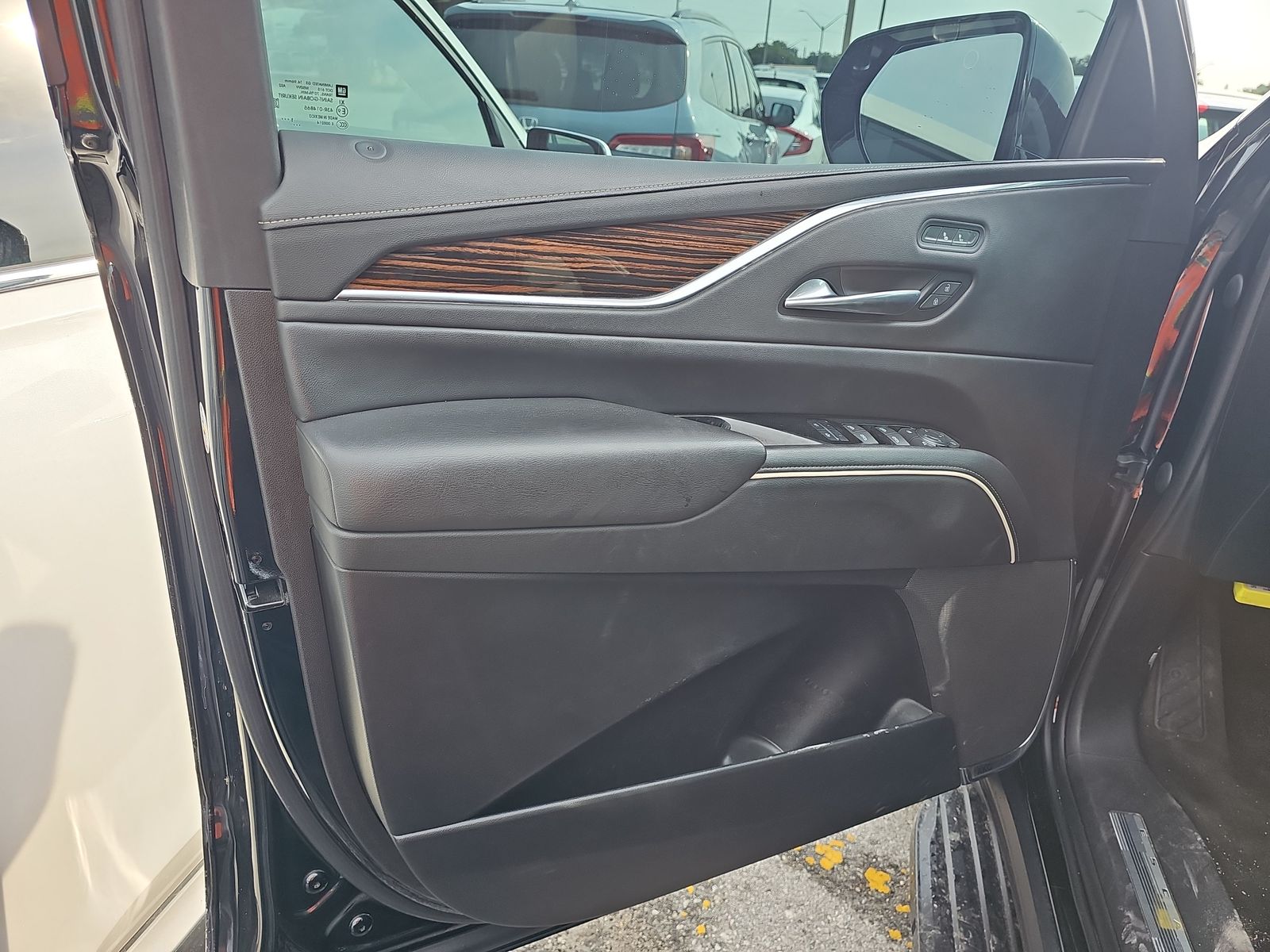 2022 Cadillac Escalade ESV Luxury RWD