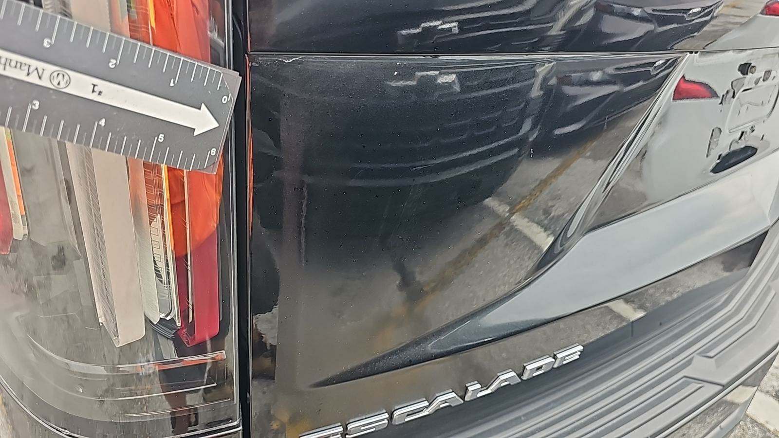 2022 Cadillac Escalade ESV Luxury RWD