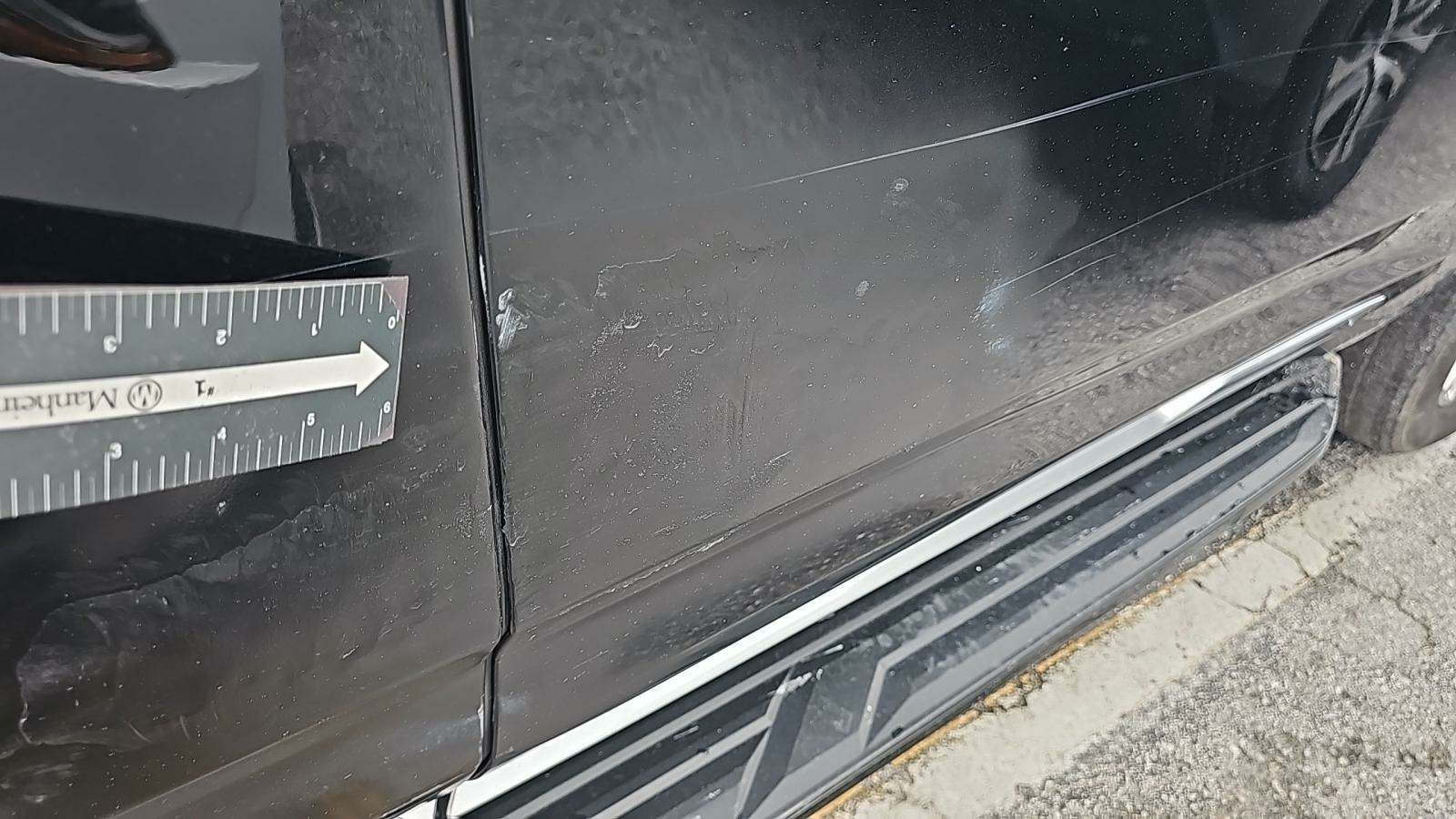 2022 Cadillac Escalade ESV Luxury RWD