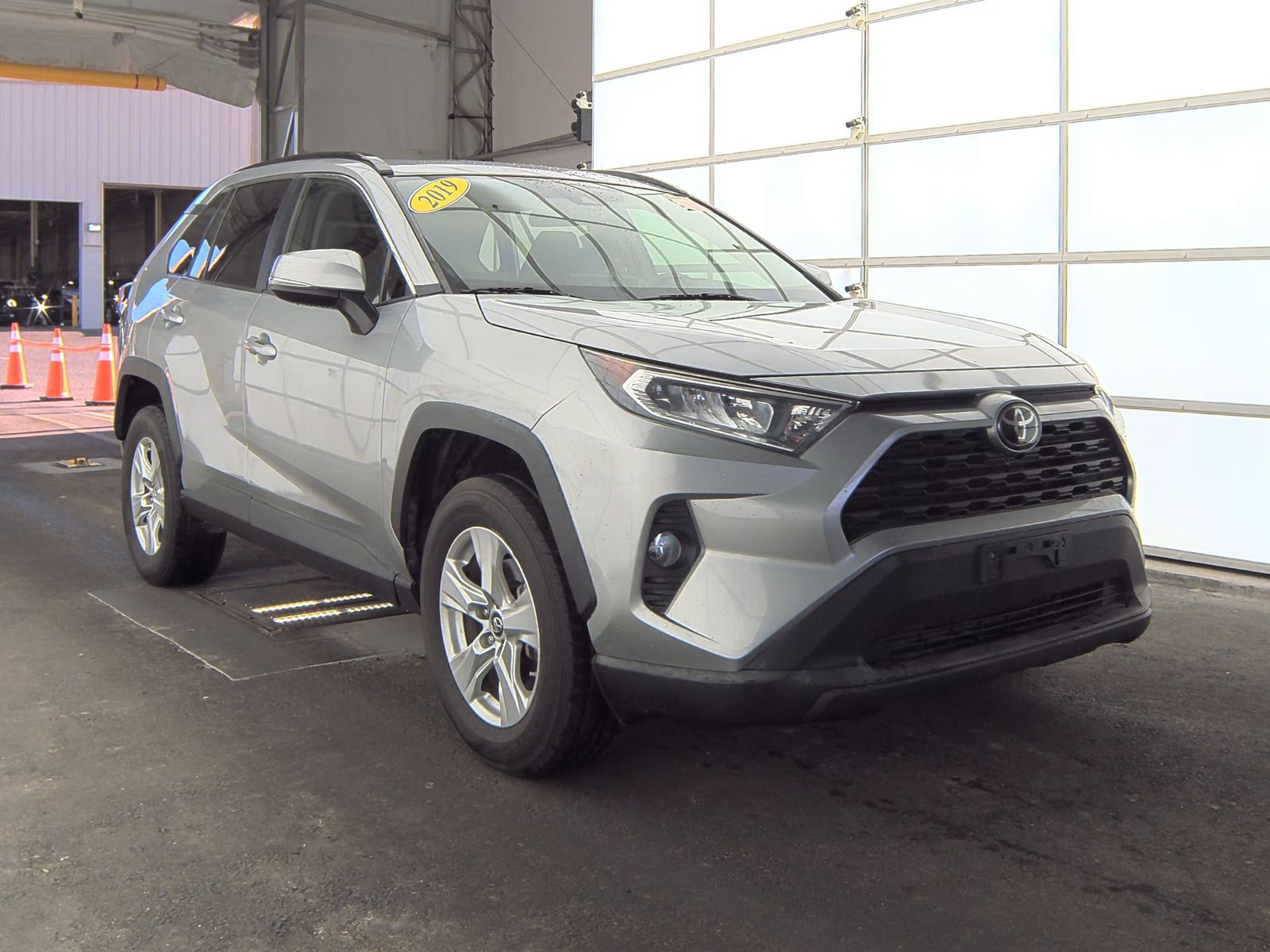 2019 Toyota RAV4 XLE FWD