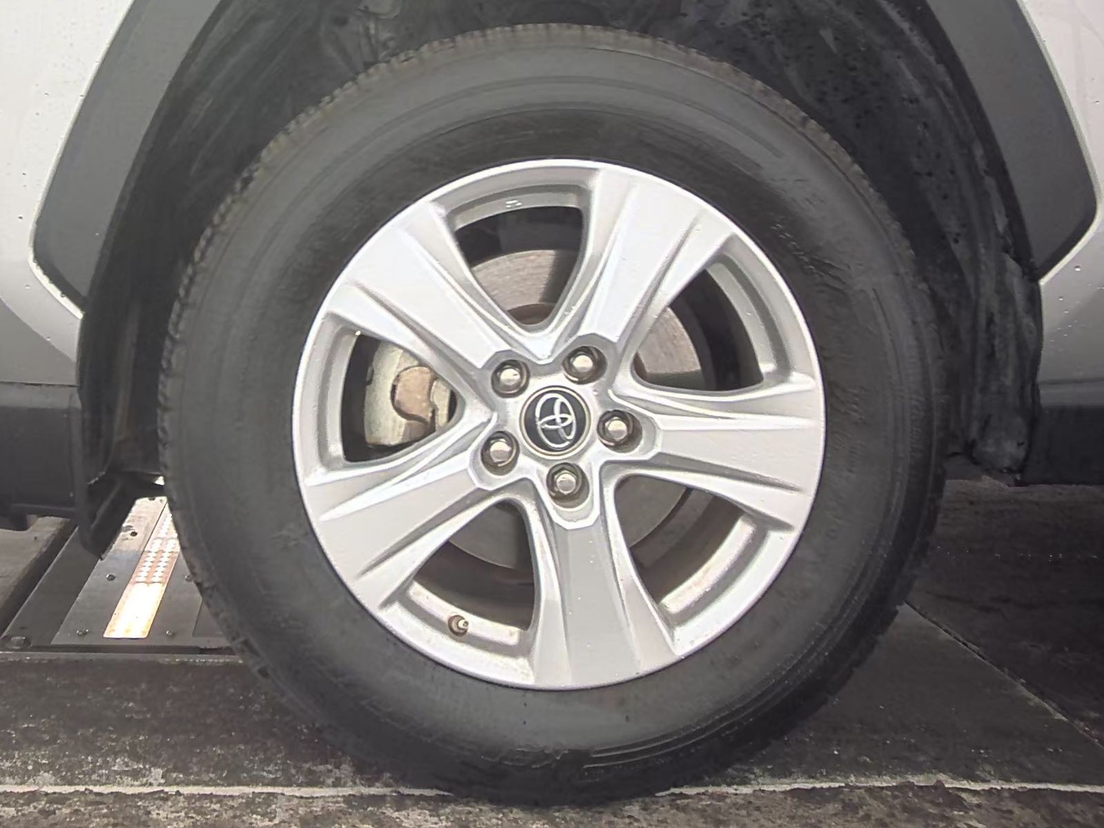 2019 Toyota RAV4 XLE FWD