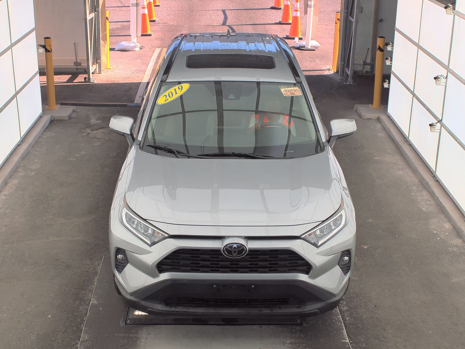 2019 Toyota RAV4 XLE FWD