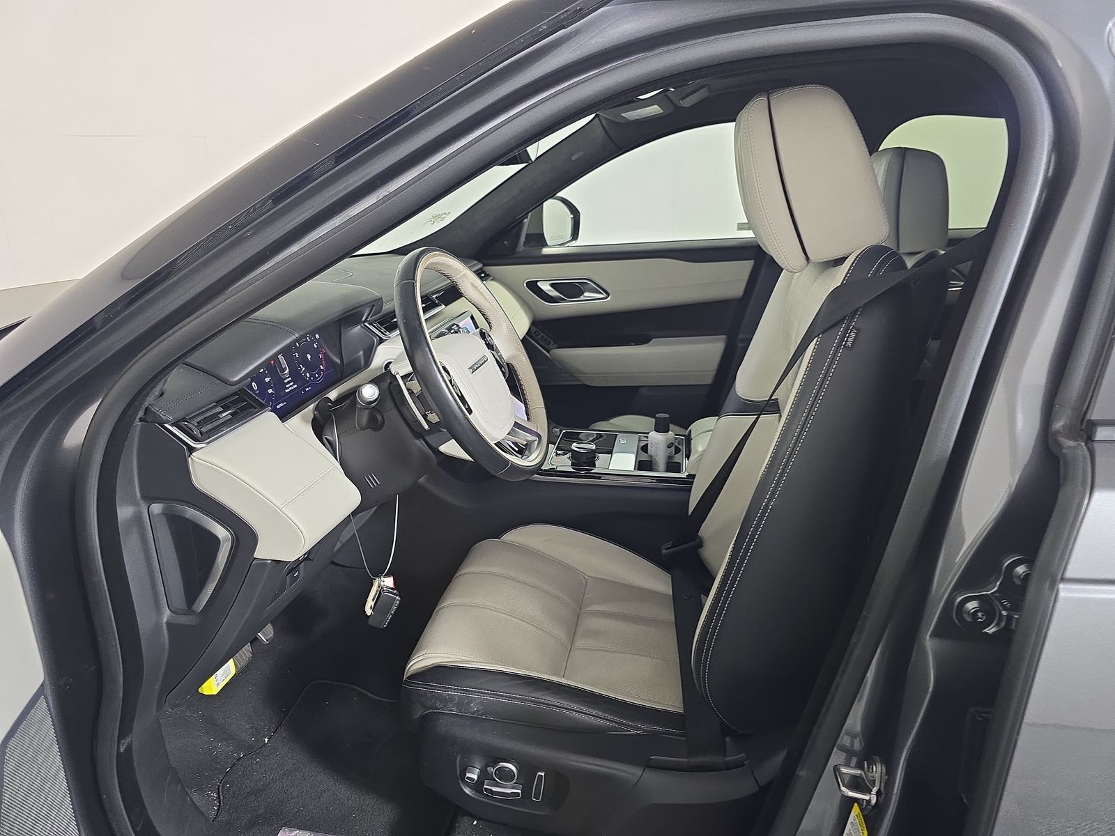 2018 Land Rover Range Rover Velar R-Dynamic HSE AWD