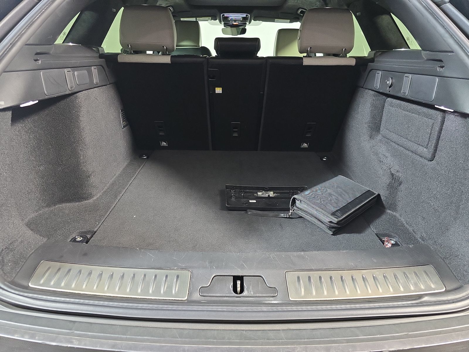 2018 Land Rover Range Rover Velar R-Dynamic HSE AWD