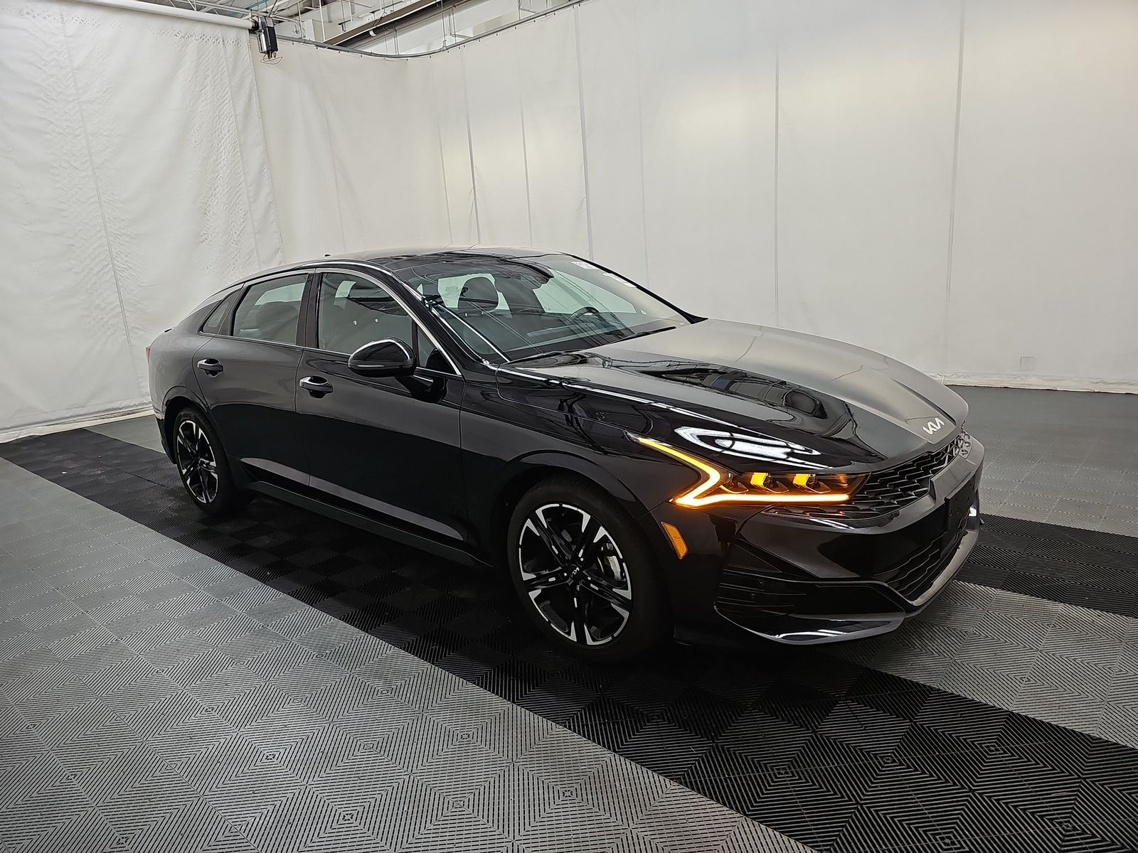 2023 Kia K5 GT-Line FWD