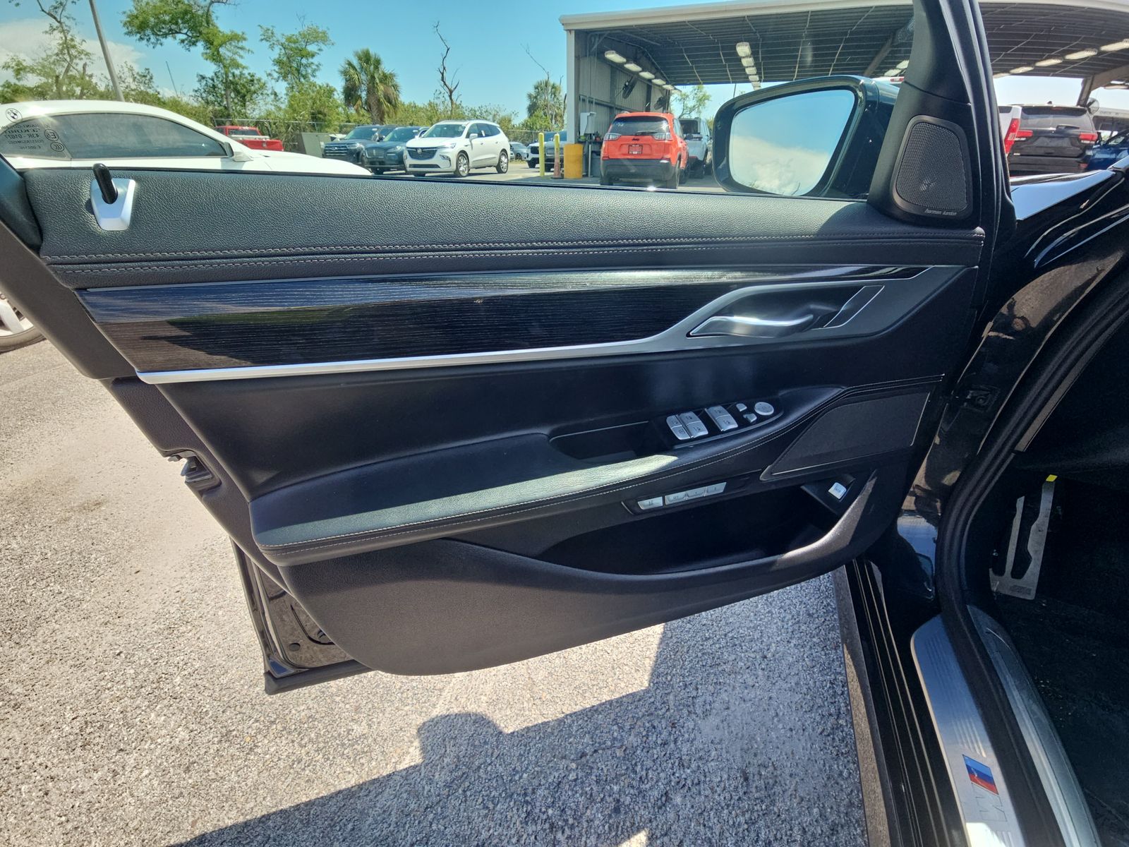 2017 BMW 7 Series 750i RWD