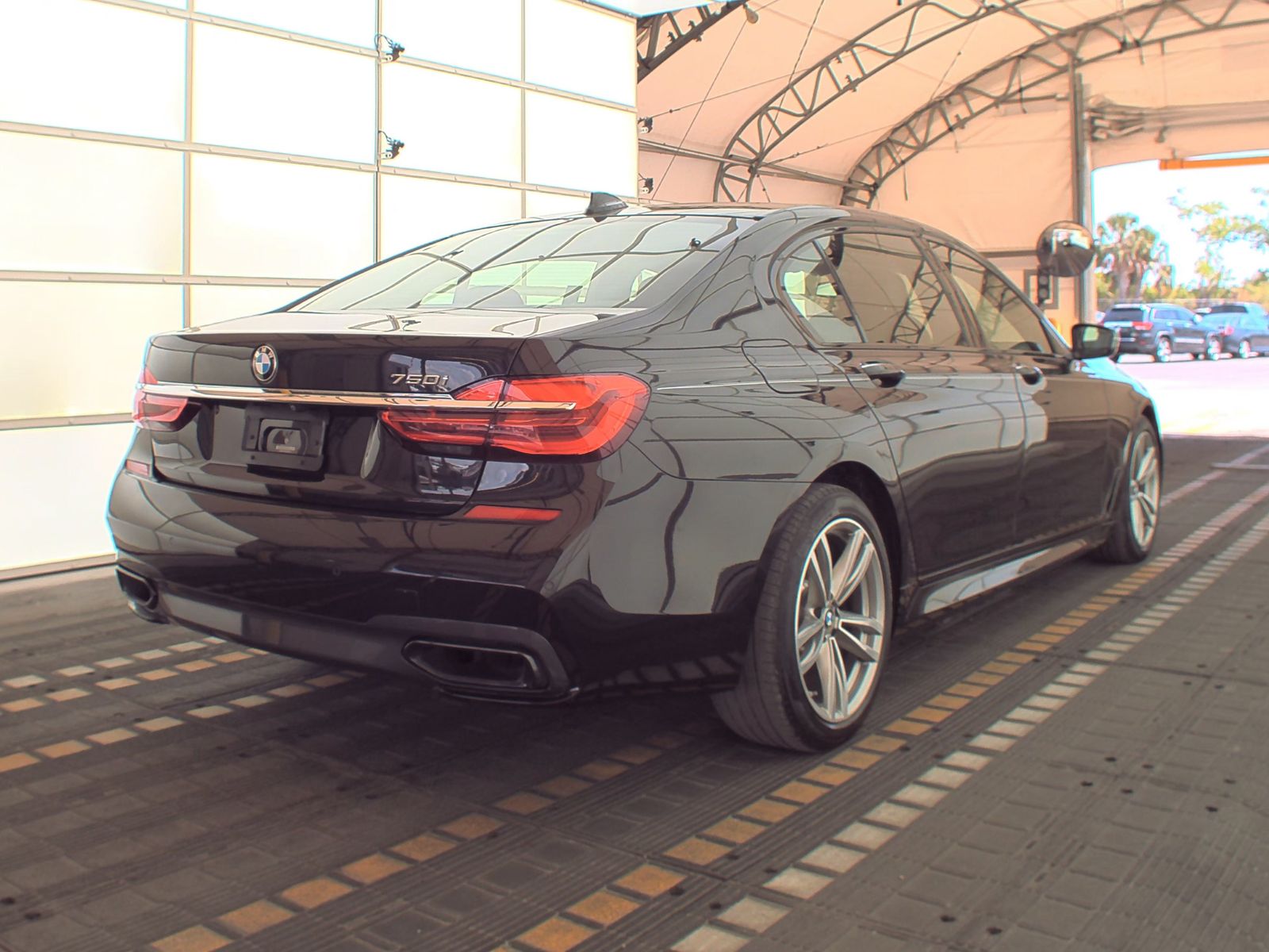 2017 BMW 7 Series 750i RWD
