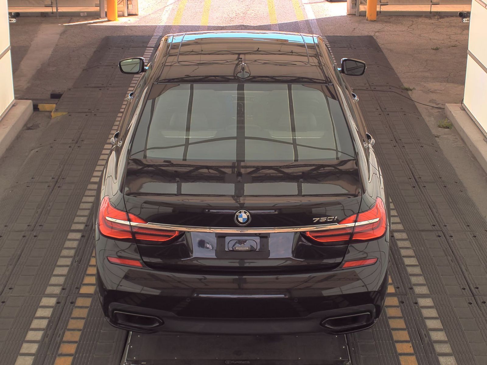 2017 BMW 7 Series 750i RWD