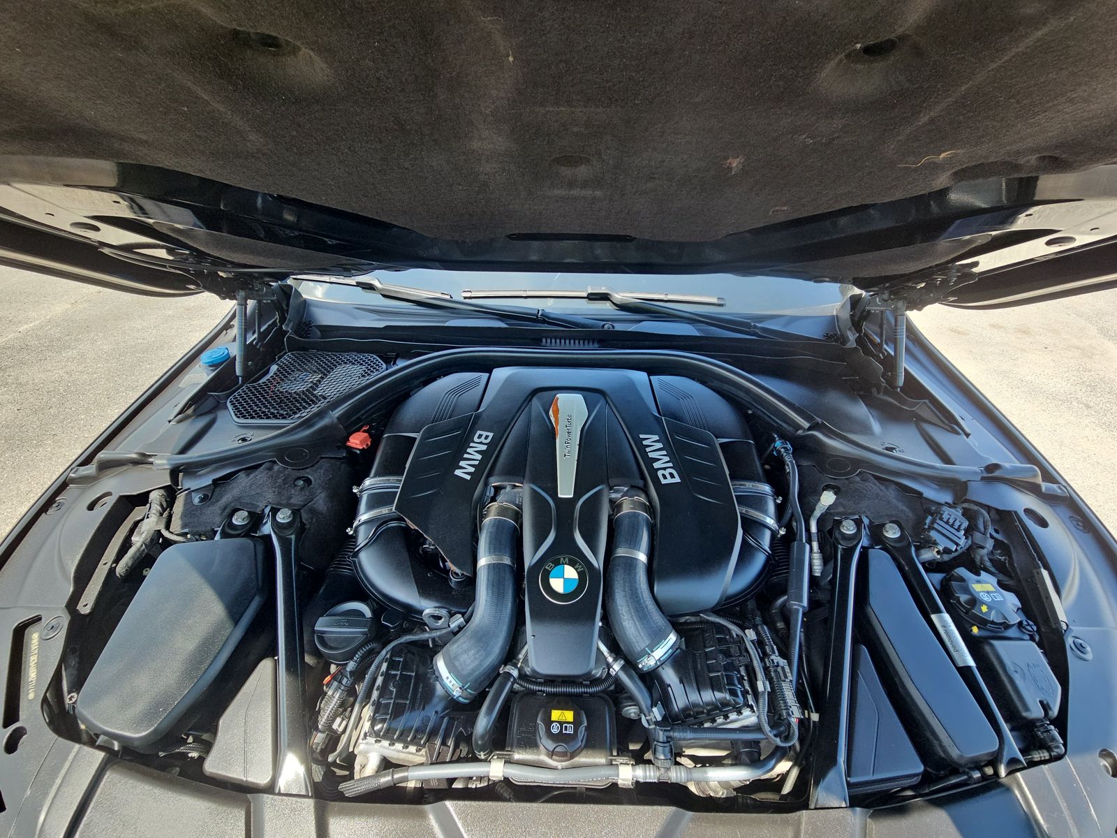 2017 BMW 7 Series 750i RWD