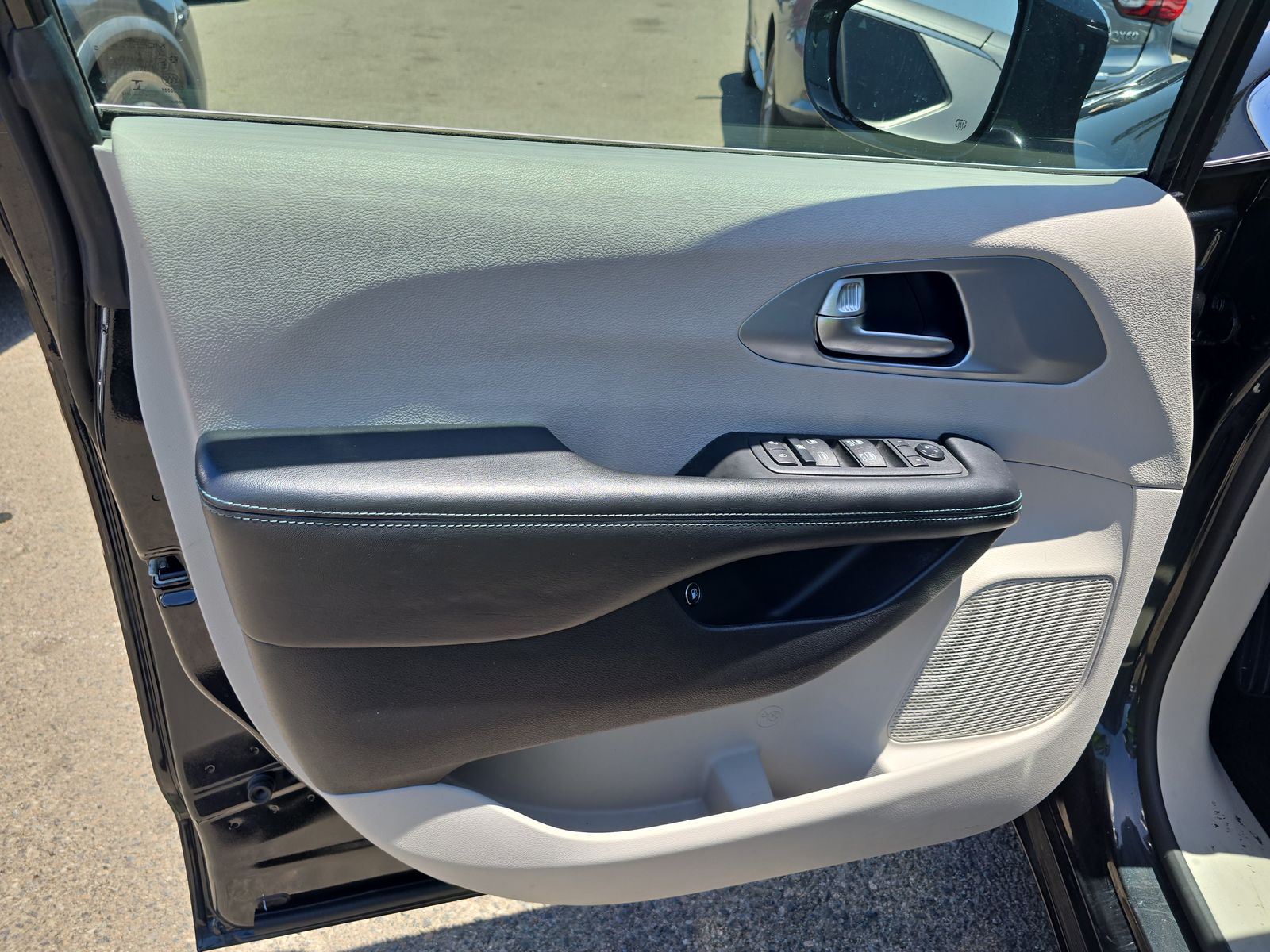 2020 Chrysler Pacifica Hybrid Touring L FWD