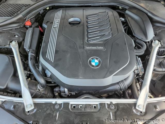 2022 BMW 8 Series 840i xDrive AWD