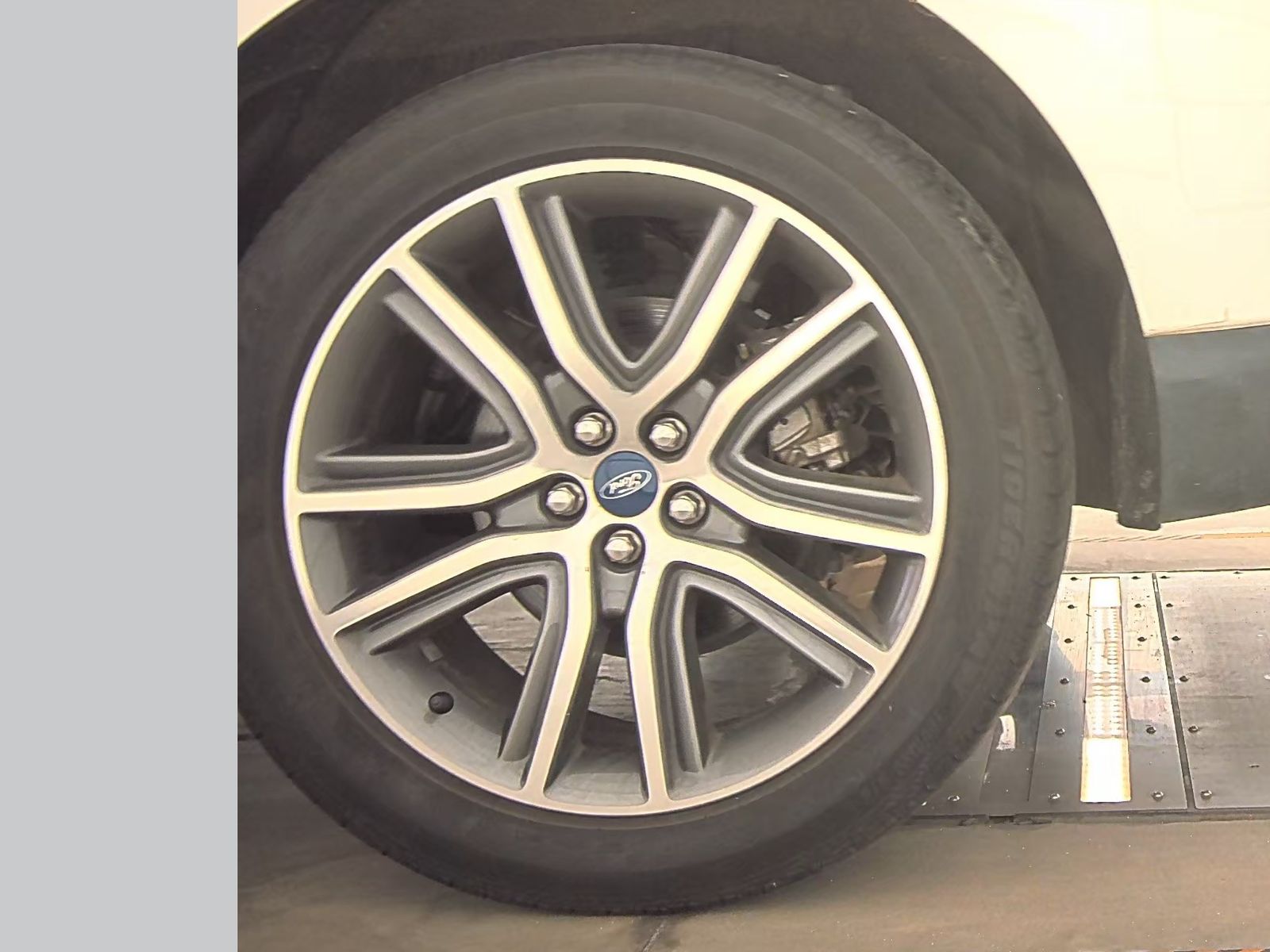 2019 Ford Edge Titanium FWD