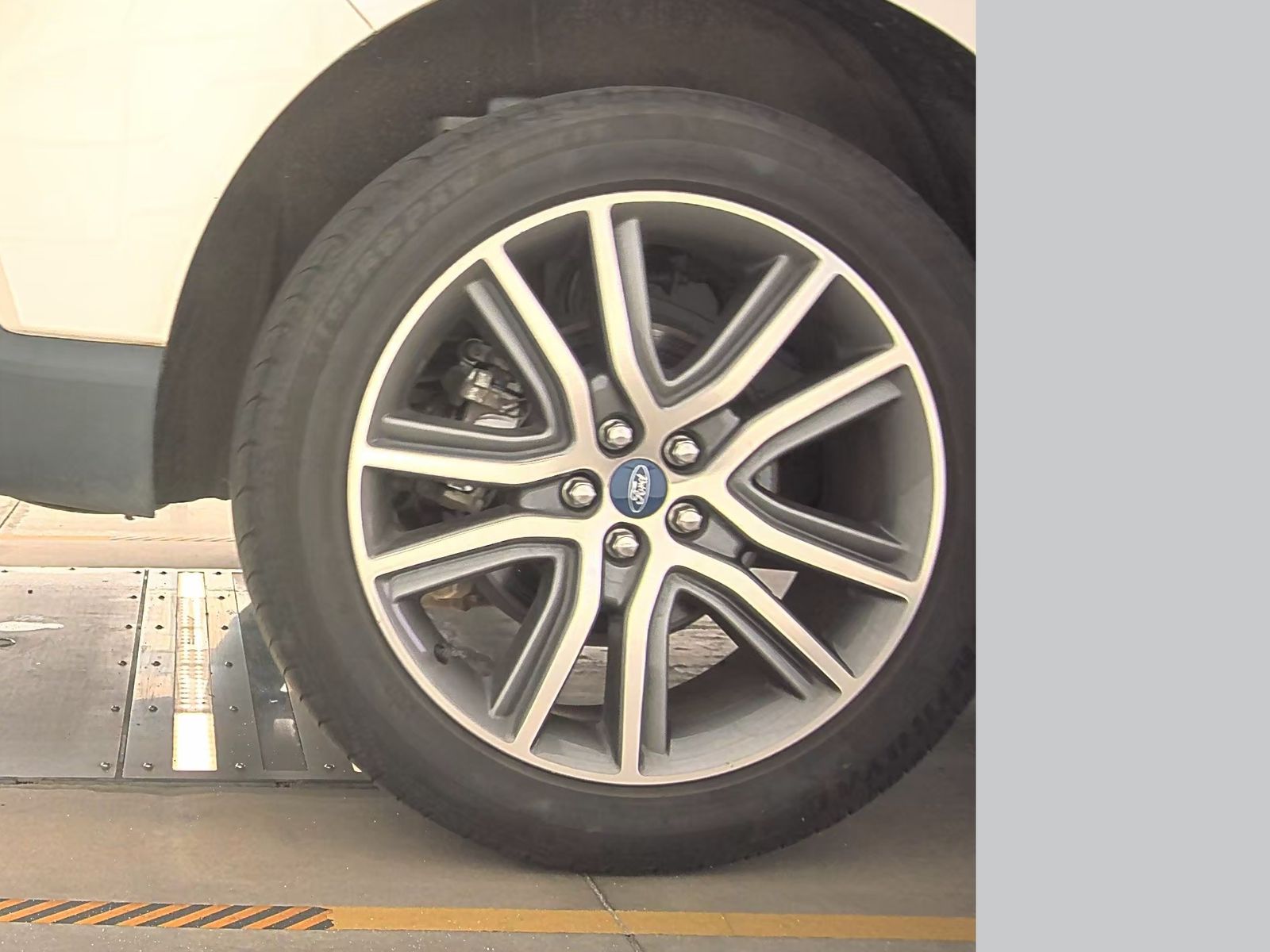 2019 Ford Edge Titanium FWD