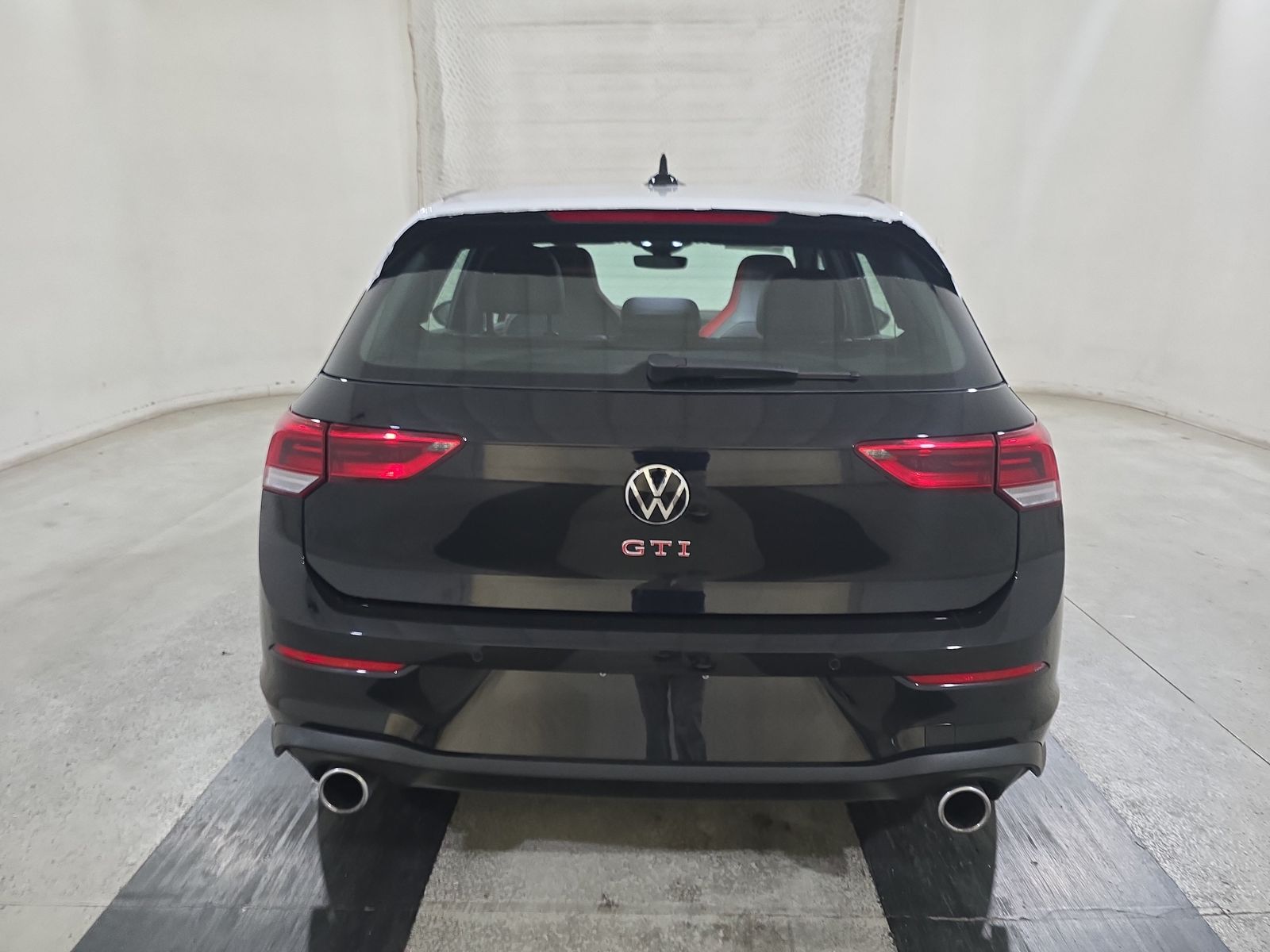 2023 Volkswagen Golf GTI 2.0T SE FWD