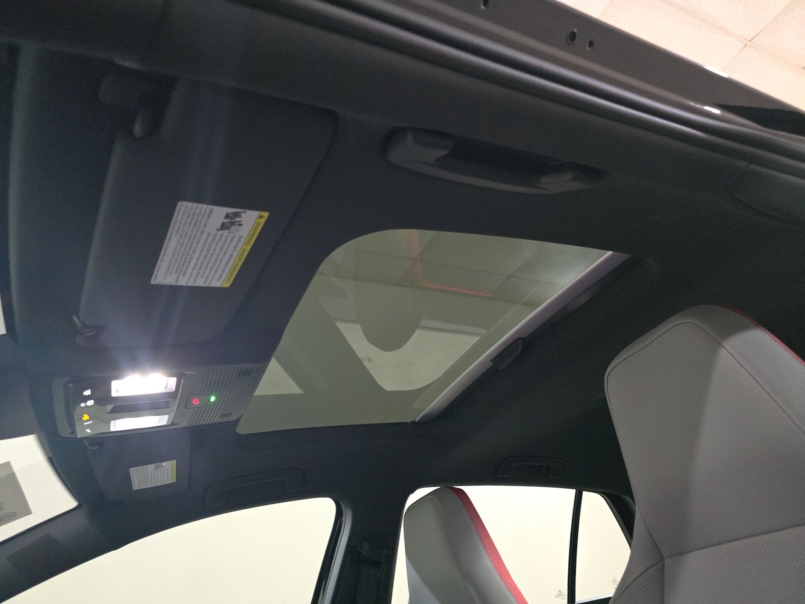 2023 Volkswagen Golf GTI 2.0T SE FWD