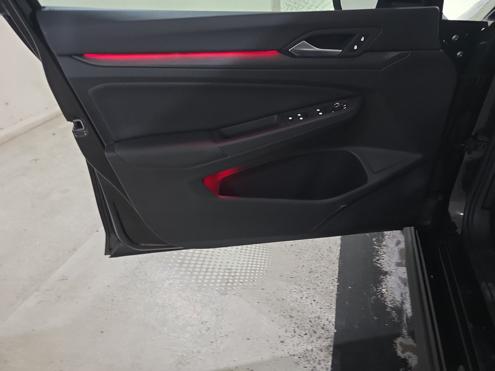 2023 Volkswagen Golf GTI 2.0T SE FWD