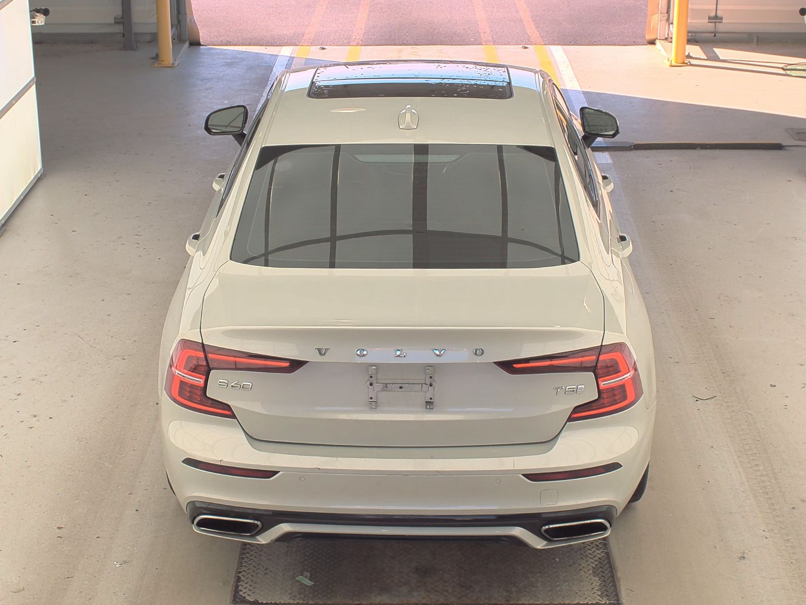 2019 Volvo S60 T5 R-Design FWD