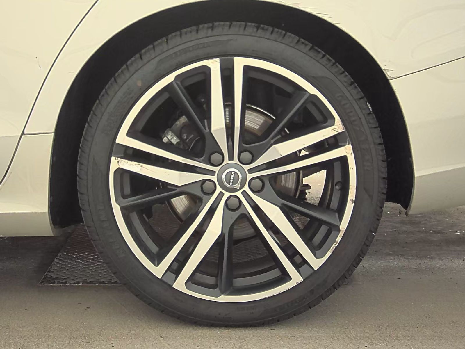 2019 Volvo S60 T5 R-Design FWD