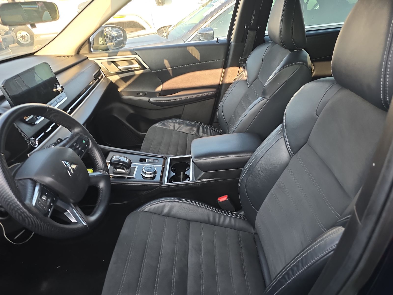 2022 Mitsubishi Outlander SE FWD