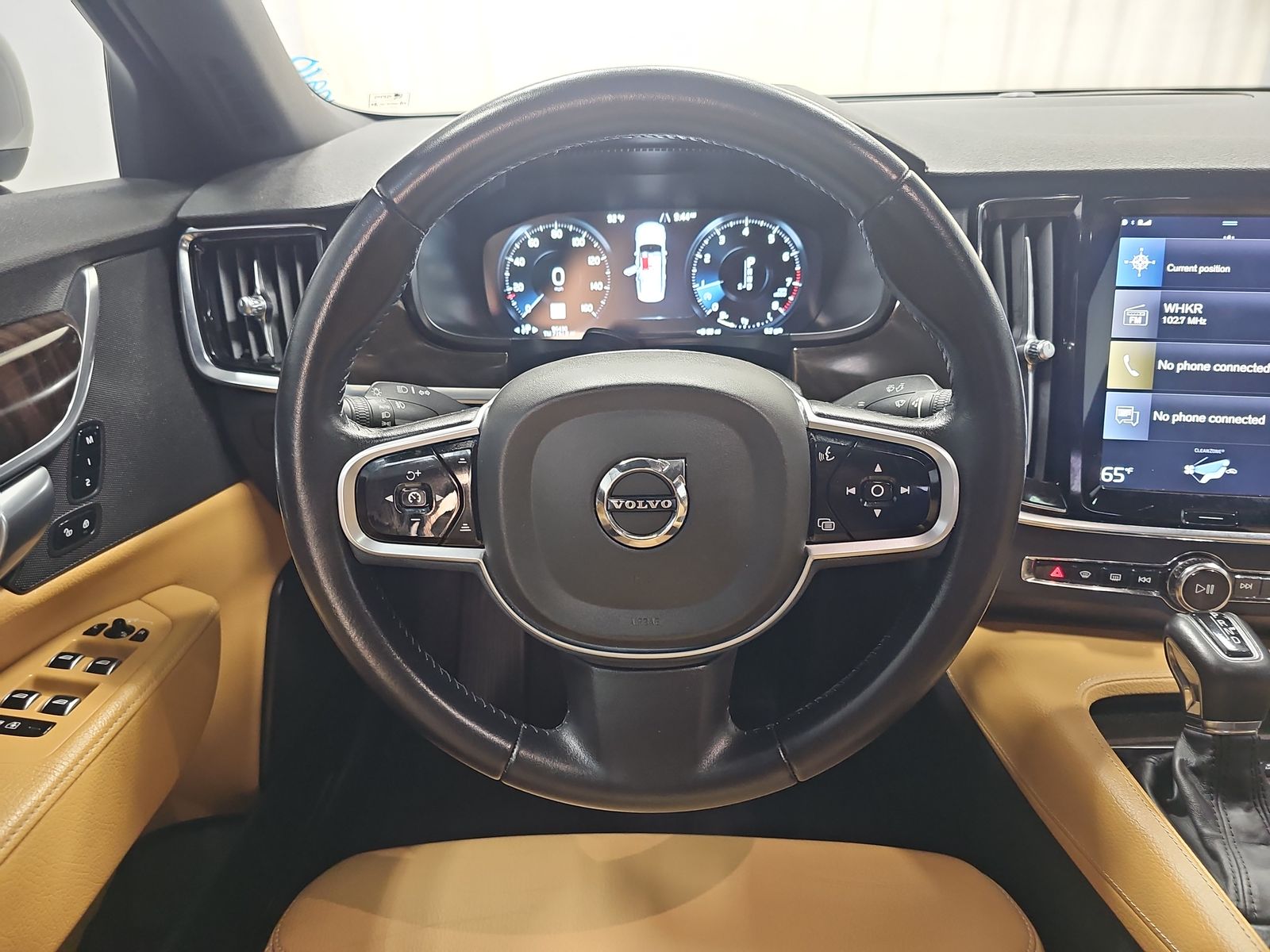 2018 Volvo S90 T5 Momentum FWD