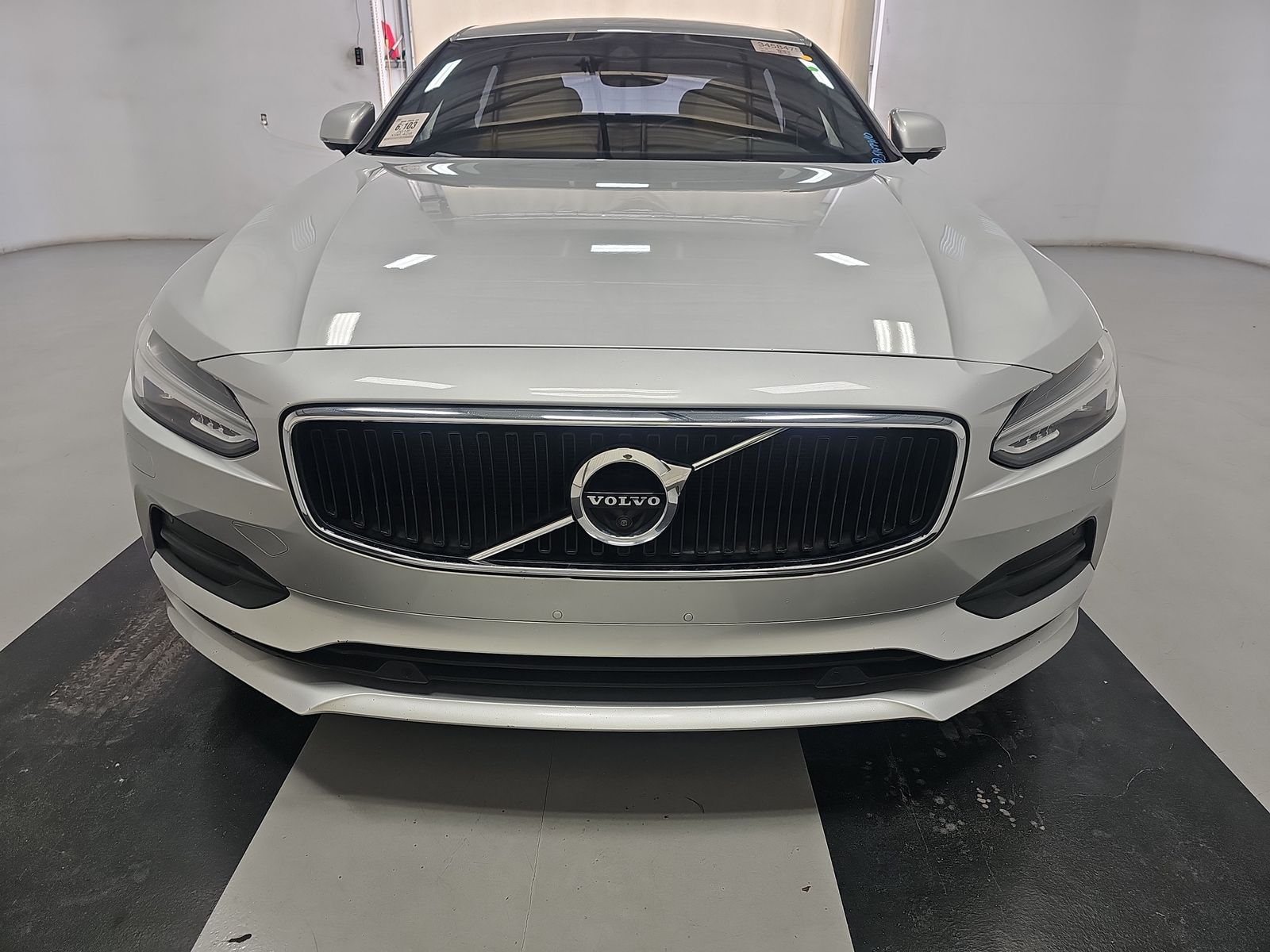 2018 Volvo S90 T5 Momentum FWD
