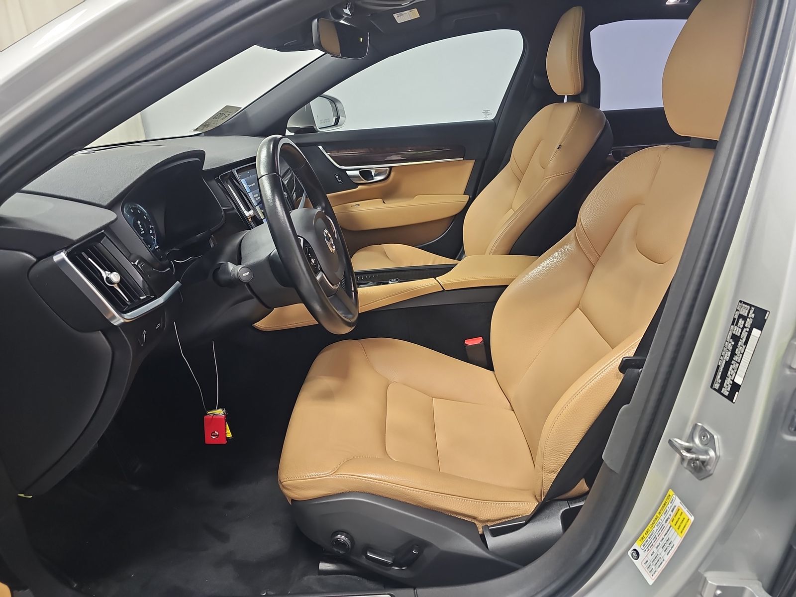 2018 Volvo S90 T5 Momentum FWD