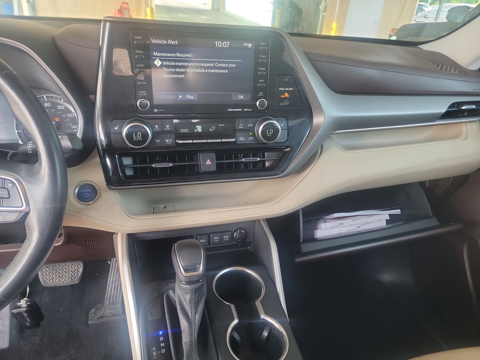2021 Toyota Highlander Hybrid XLE FWD