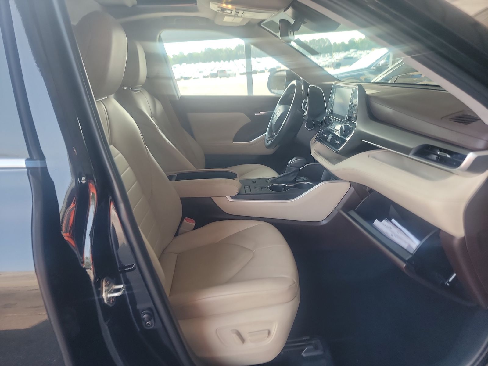 2021 Toyota Highlander Hybrid XLE FWD