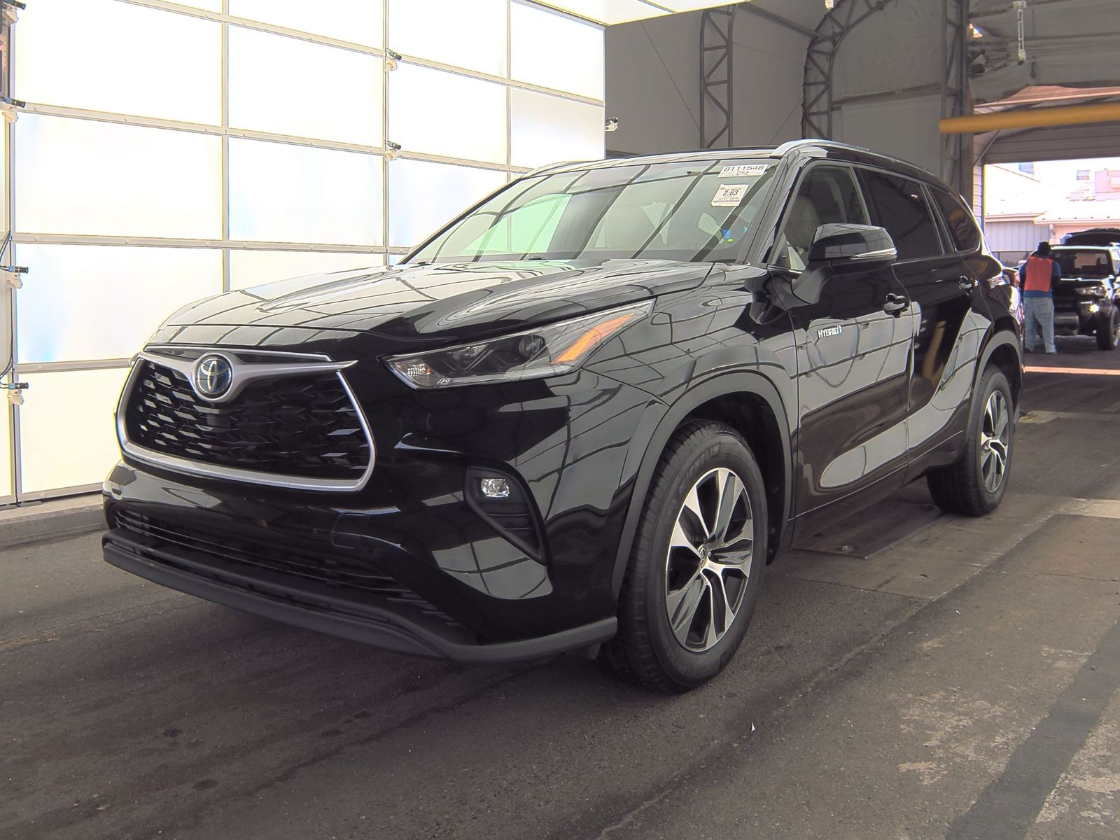2021 Toyota Highlander Hybrid XLE FWD
