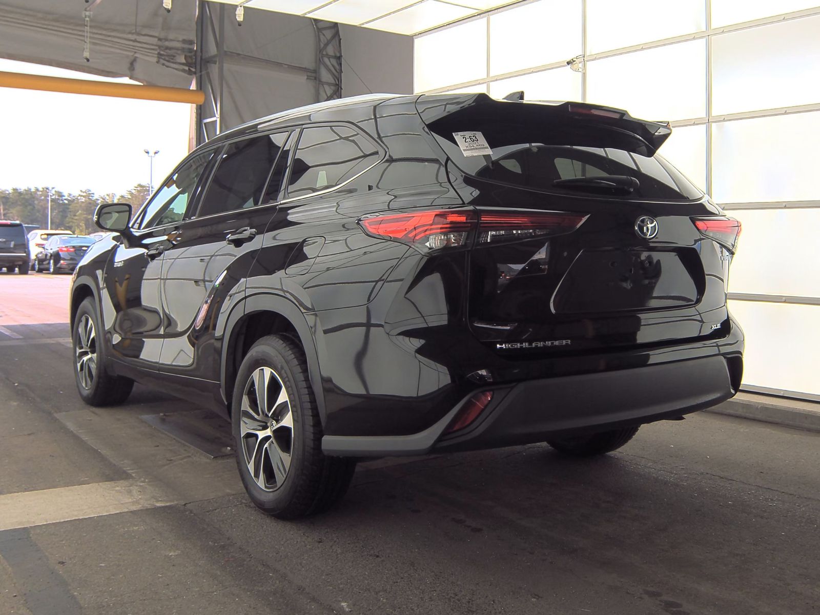 2021 Toyota Highlander Hybrid XLE FWD