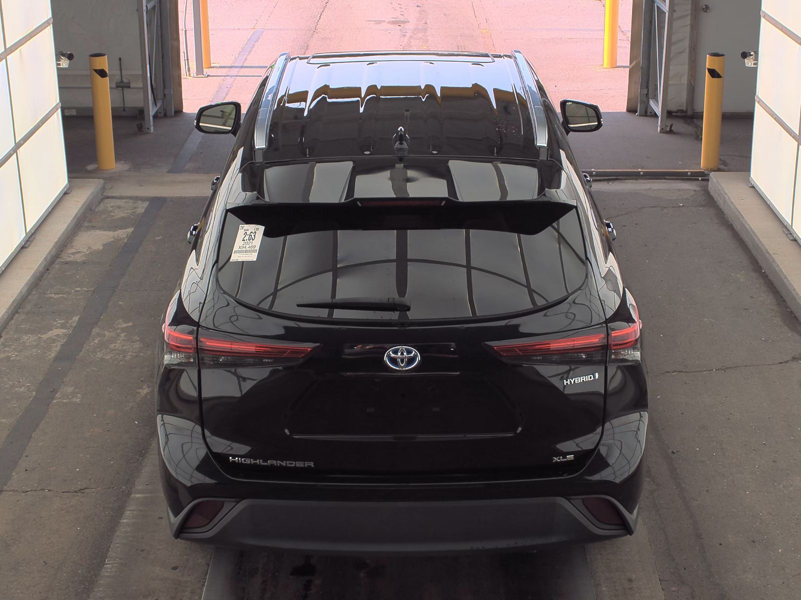 2021 Toyota Highlander Hybrid XLE FWD