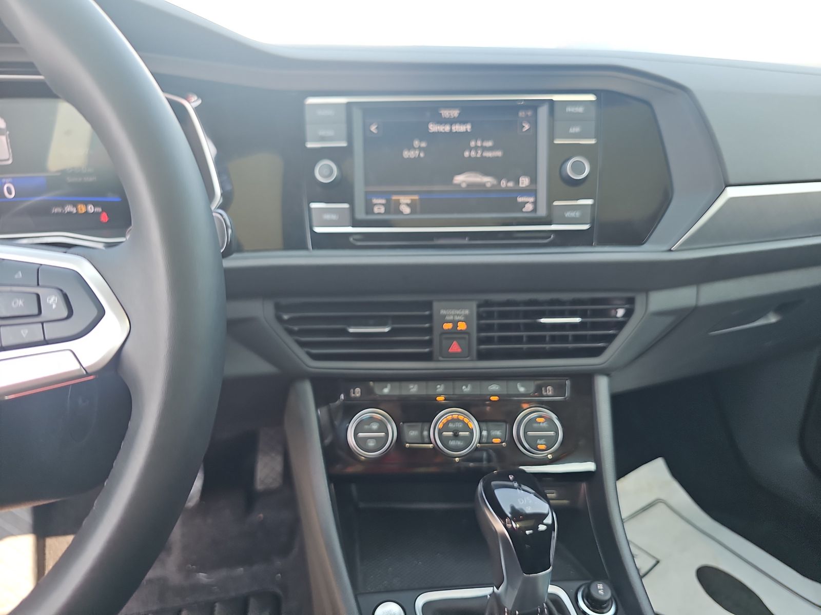 2024 Volkswagen Jetta 1.5T SE FWD