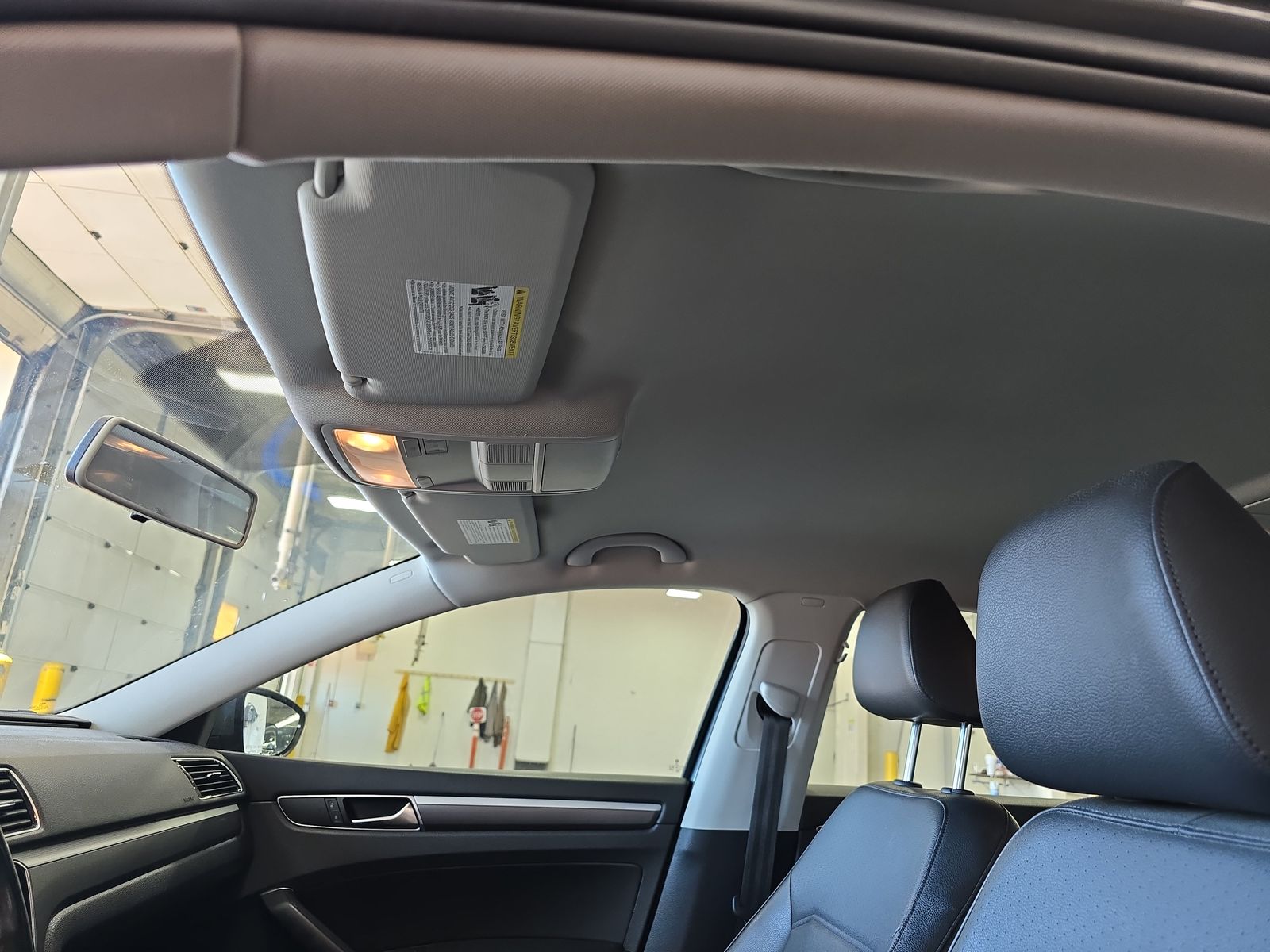 2018 Volkswagen Passat 2.0T R-Line FWD