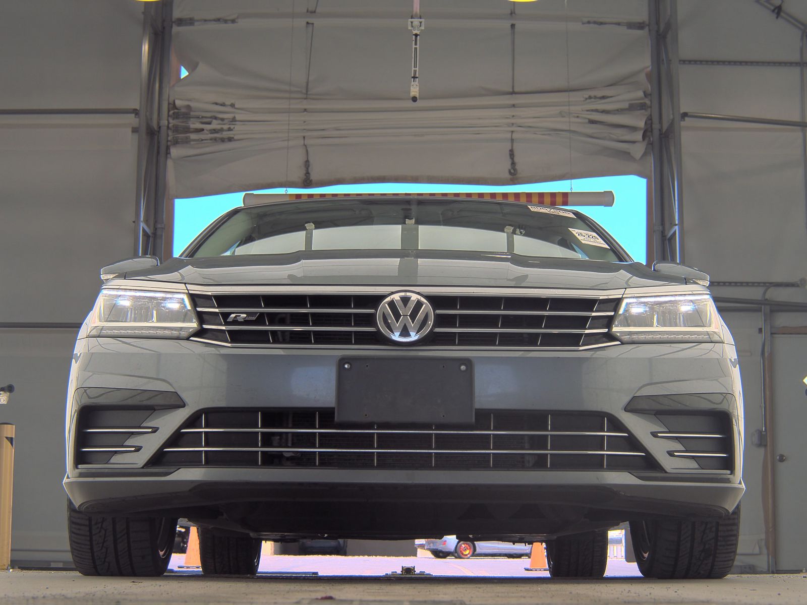 2018 Volkswagen Passat 2.0T R-Line FWD