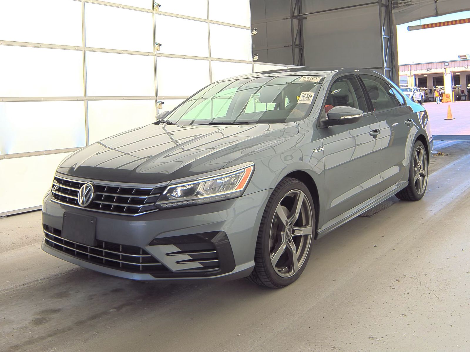 2018 Volkswagen Passat 2.0T R-Line FWD